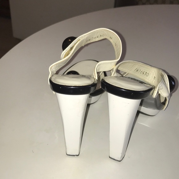 Stuart Weitzman Platforms💥1 hr sale - Picture 5 of 8